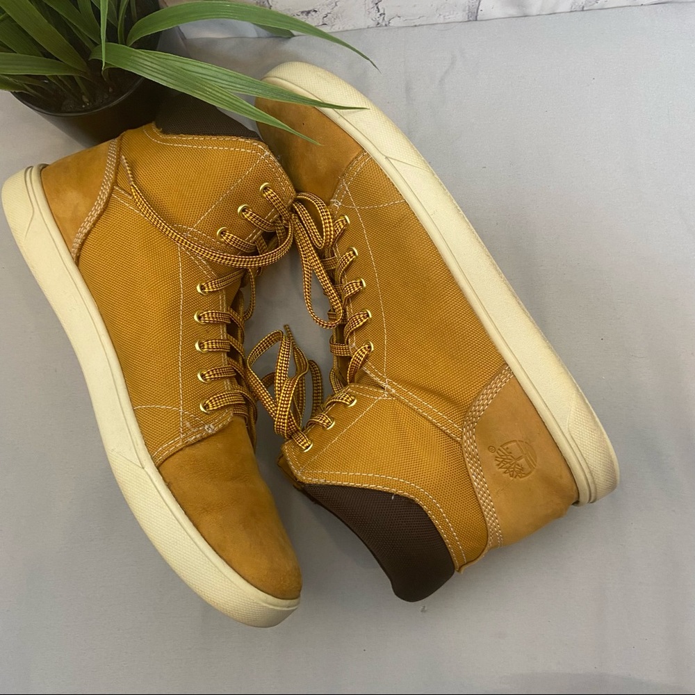 Timberland Men's Wheat Chukka Boots - Picture 9 of 12